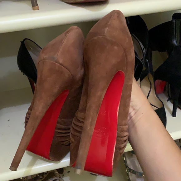 Christian Louboutin Aborina - Picture 7 of 14